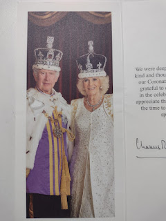 Carta à monarquia britânica minha experiência pessoal: Folder comemorativo da coroação do monarca britâncio